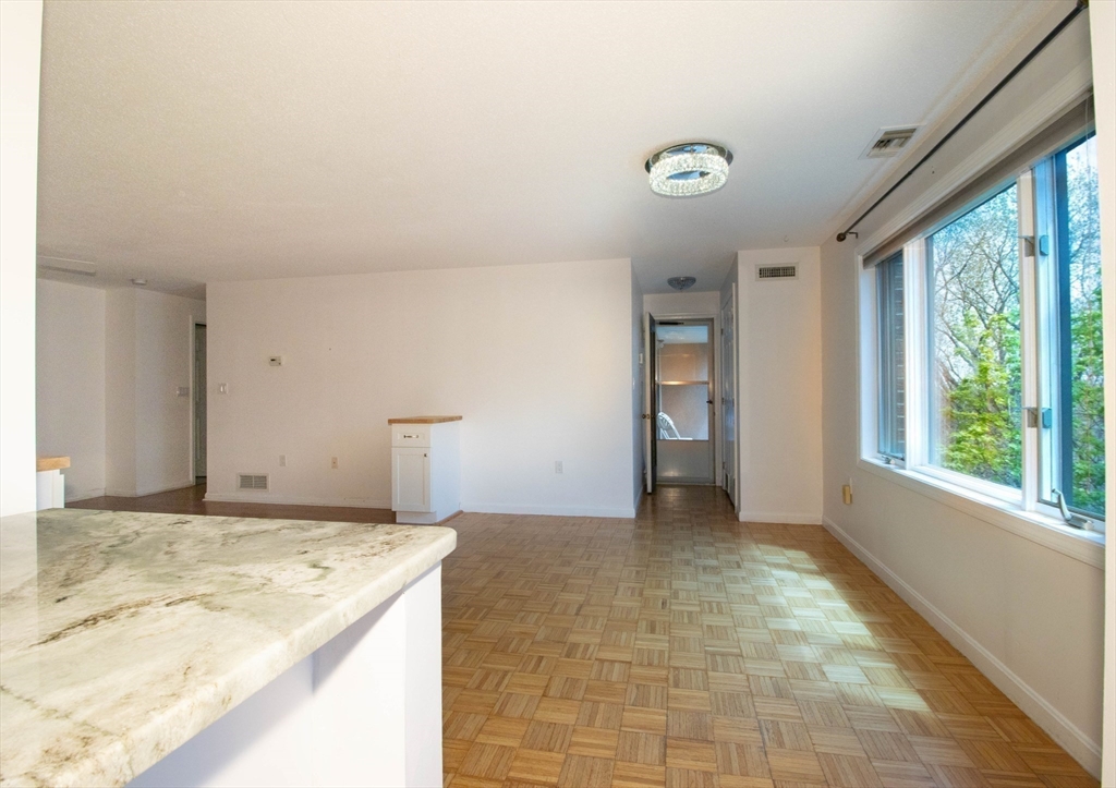9 Ledgewood Way #29, Peabody, MA, 9 Ledgewood Way #29, Peabody, MA Photo #16