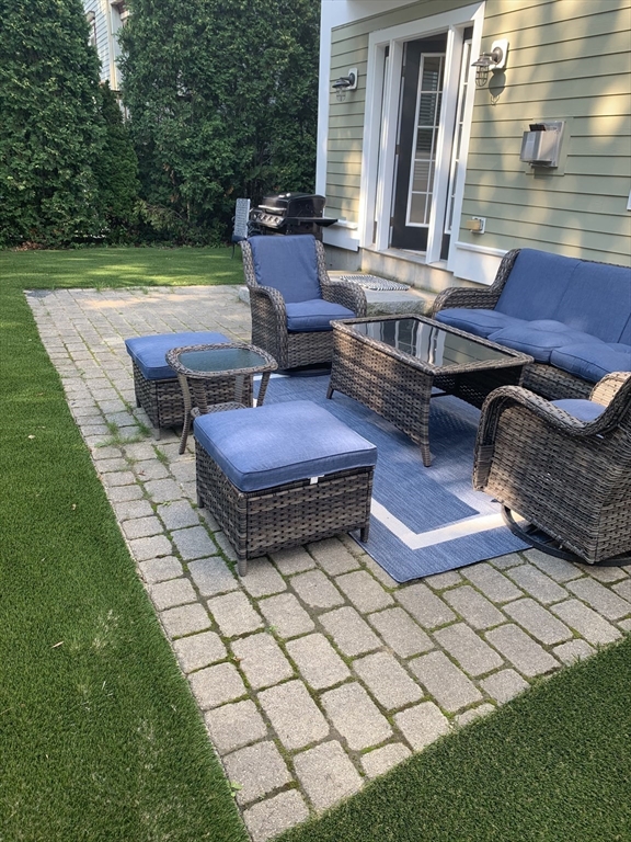 572 Freeport Street 103