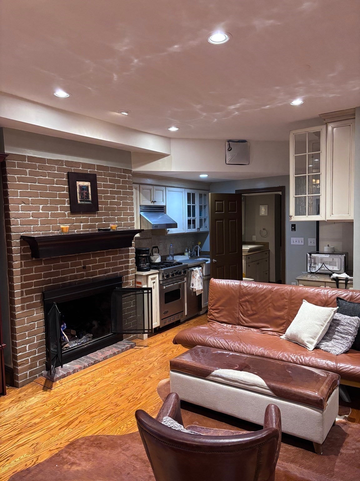 326 Dartmouth B2