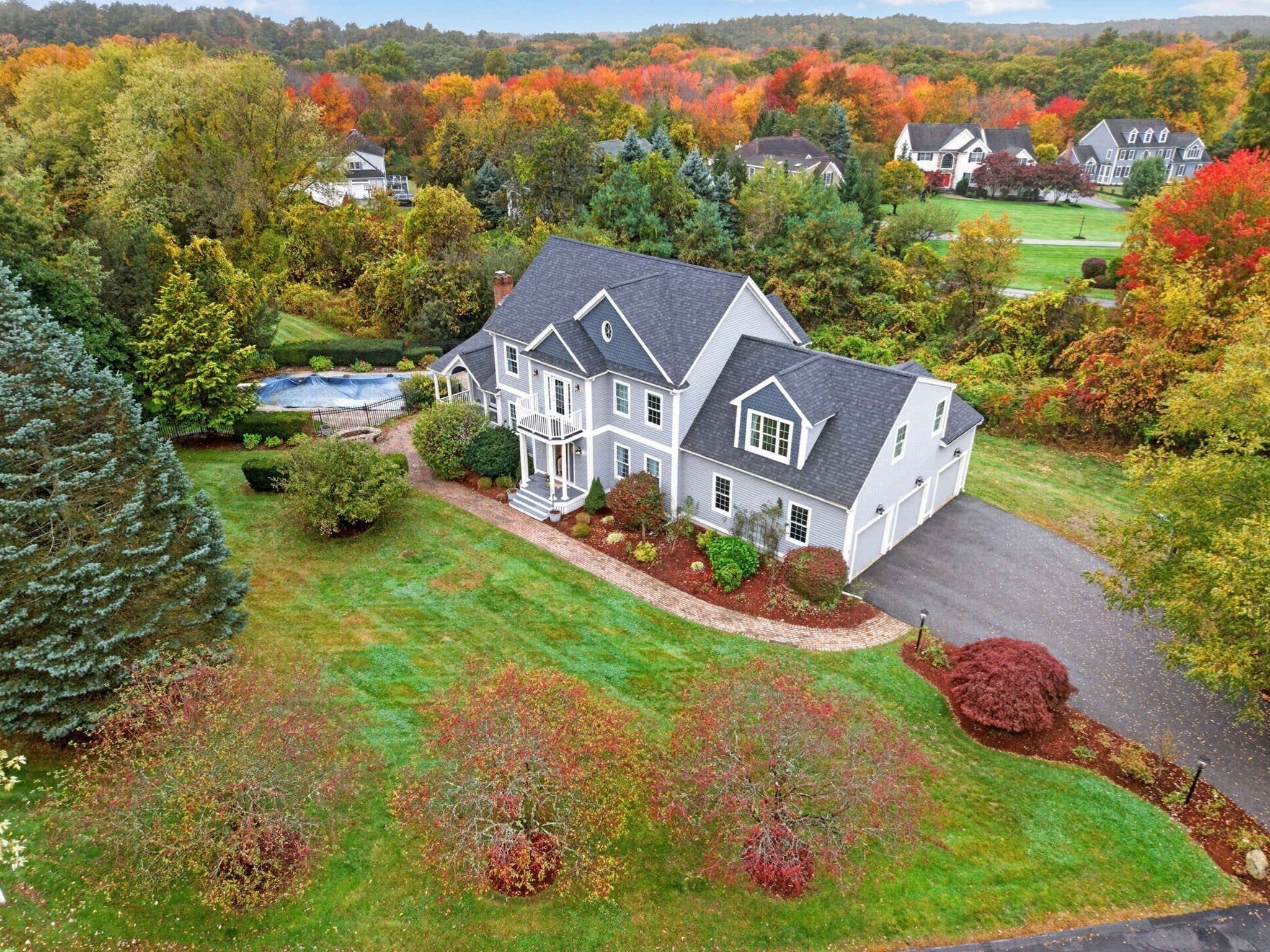 2 Watkins Ln
