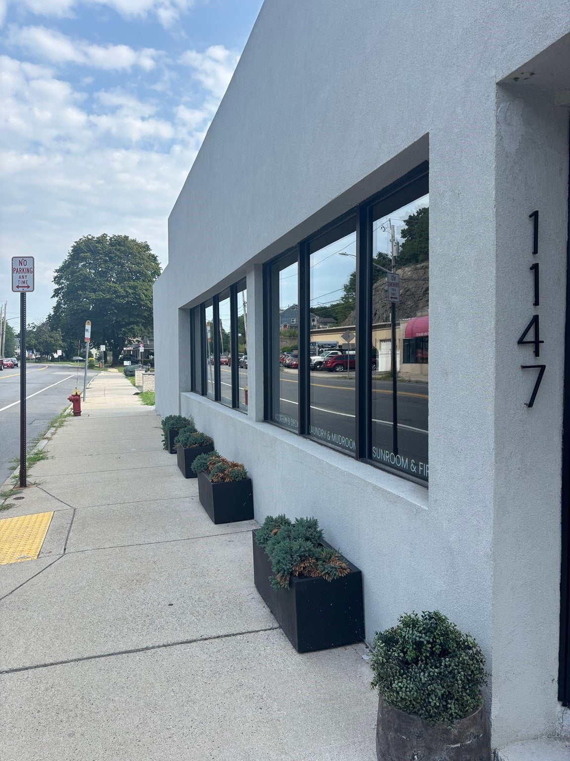 1147 Main