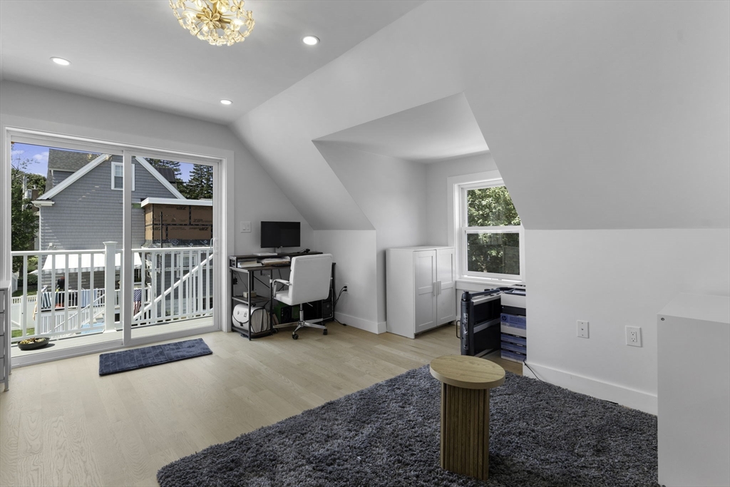 12 Sewall Ave 3C