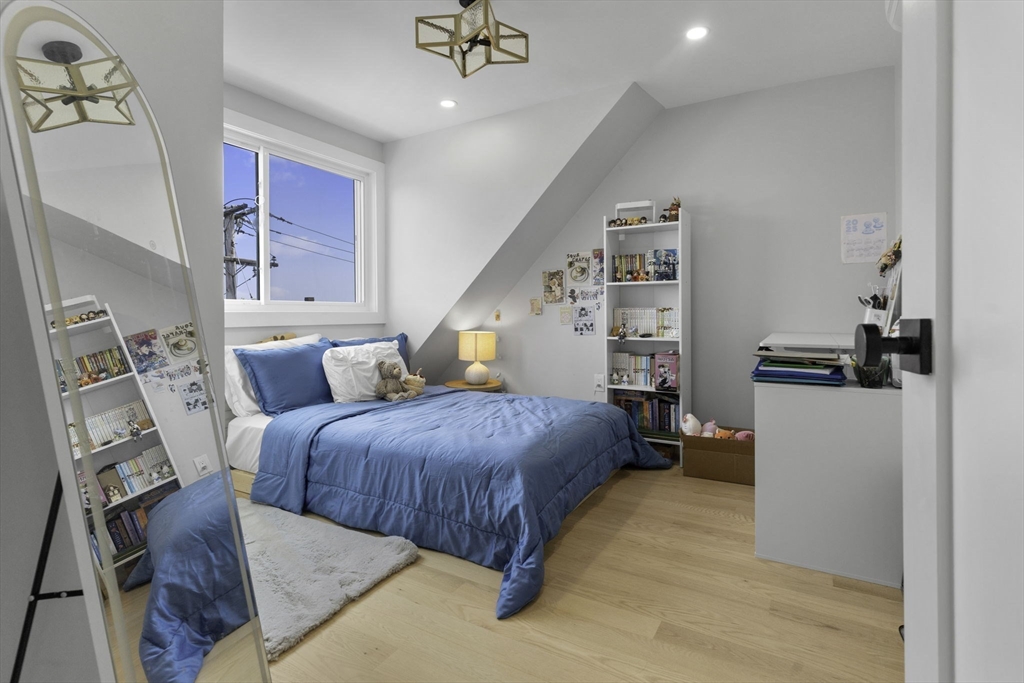 12 Sewall Ave 3C