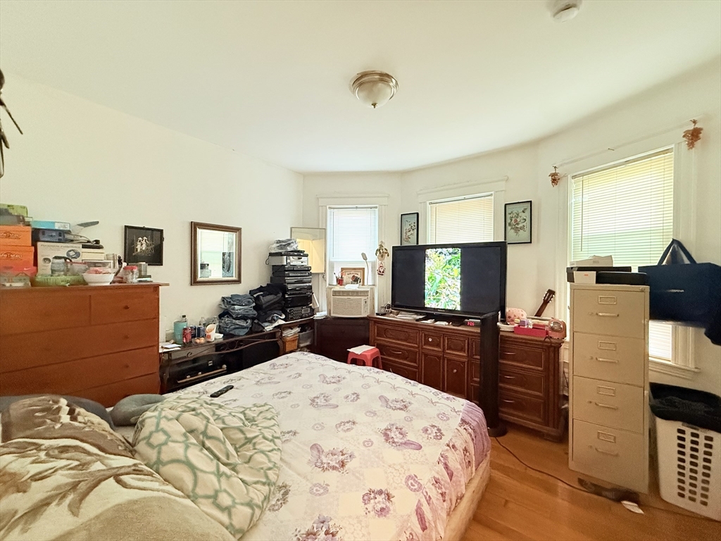 11 Edwin St, Boston, MA Photo #9