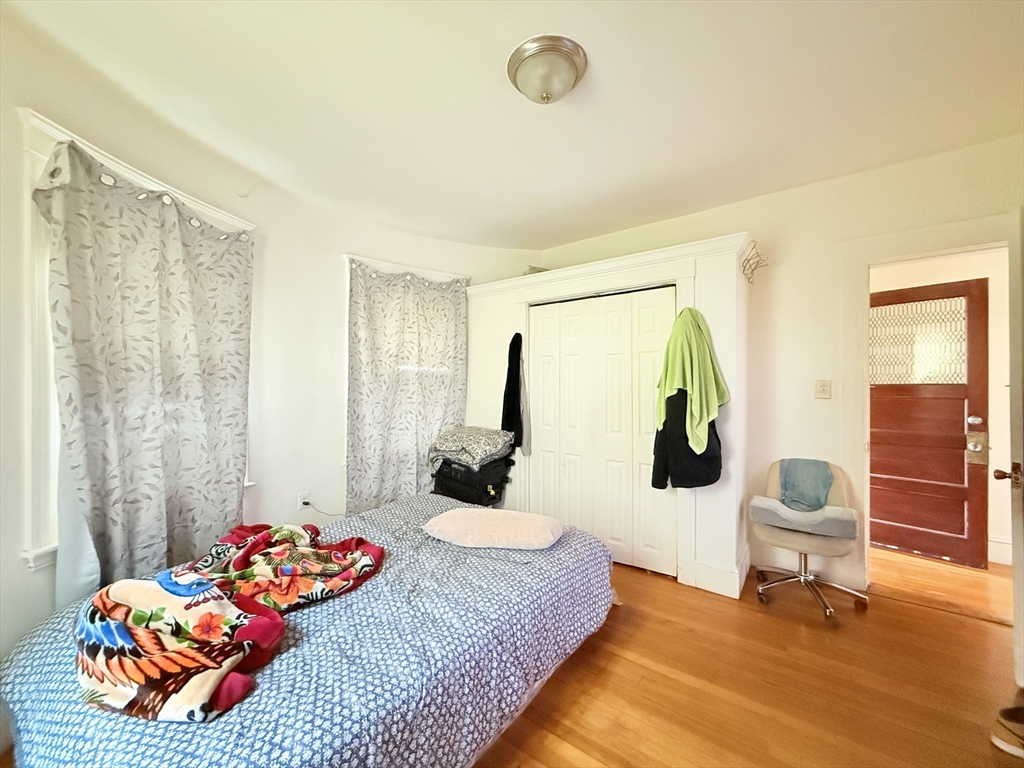 11 Edwin St, Boston, MA Photo #5