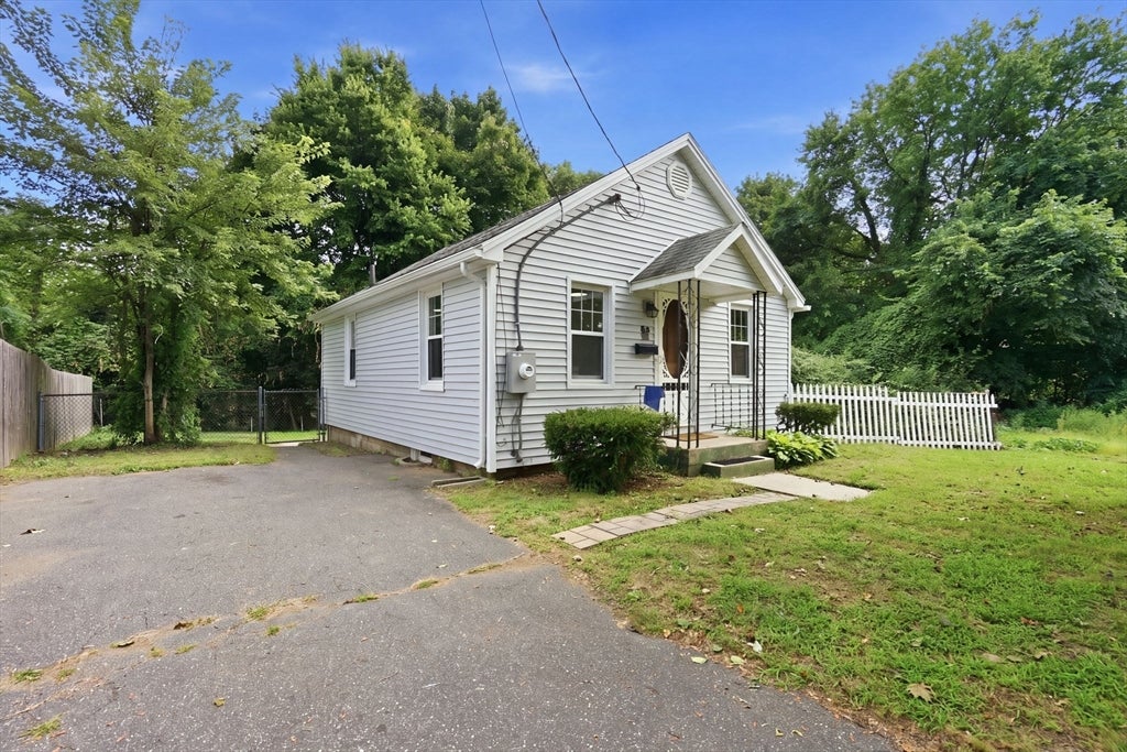 85 Silas St, Springfield, MA, 85 Silas St, Springfield, MA Photo #4