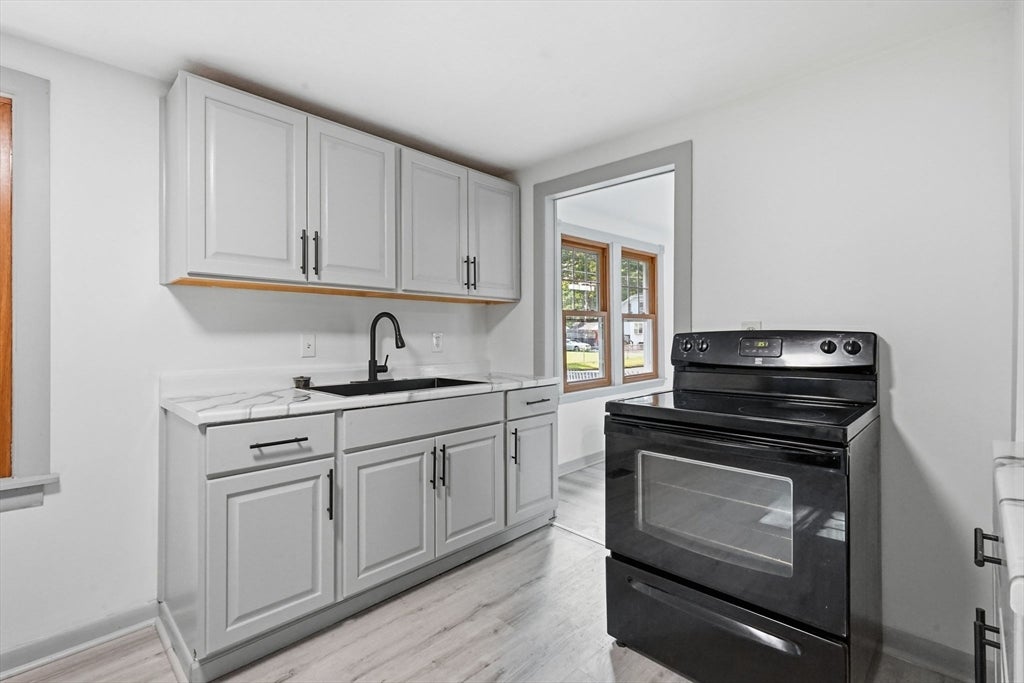 85 Silas St, Springfield, MA, 85 Silas St, Springfield, MA Photo #16