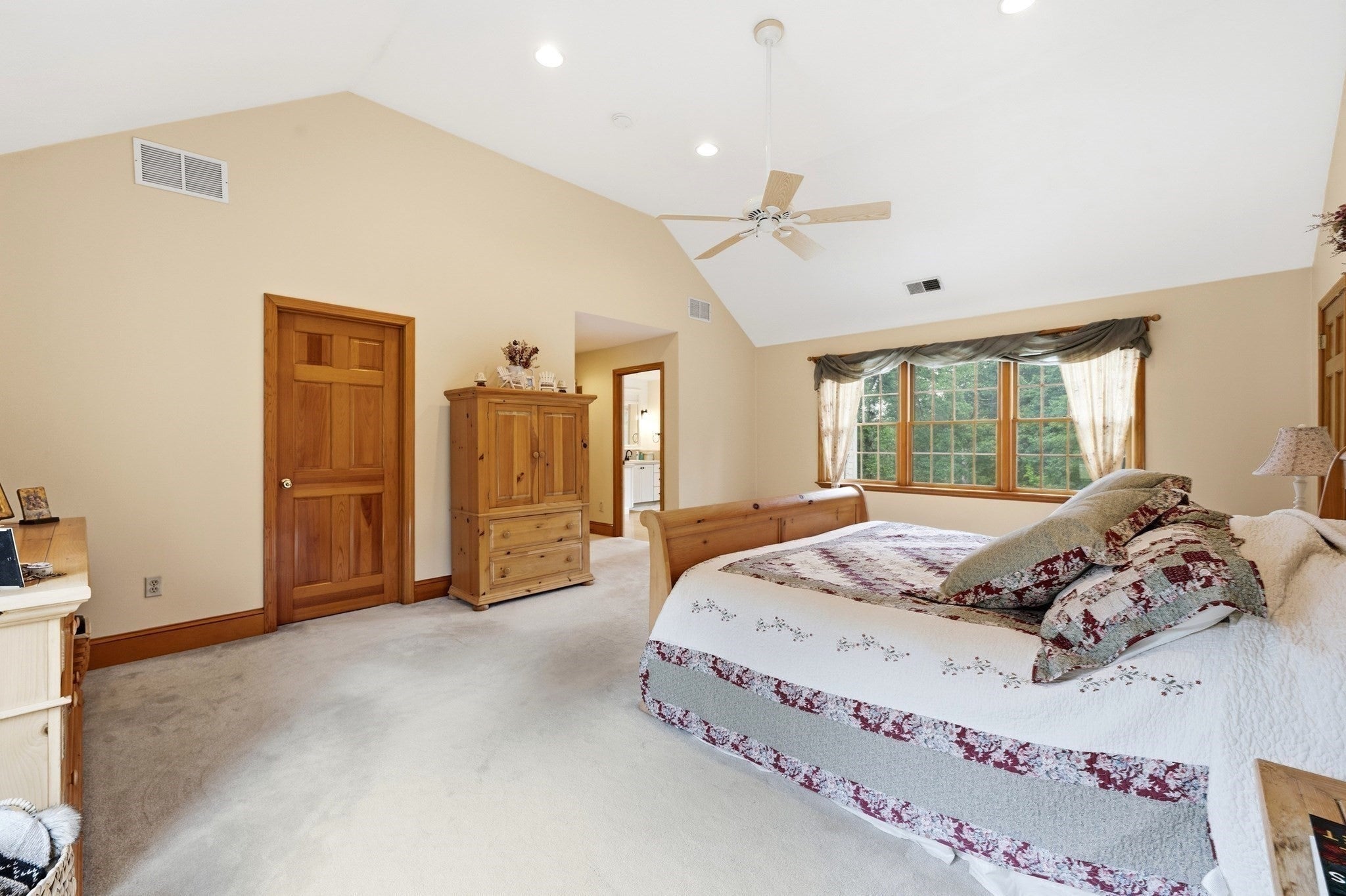 10 Bartelli Road, Lakeville, MA, 10 Bartelli Road, Lakeville, MA Photo #31