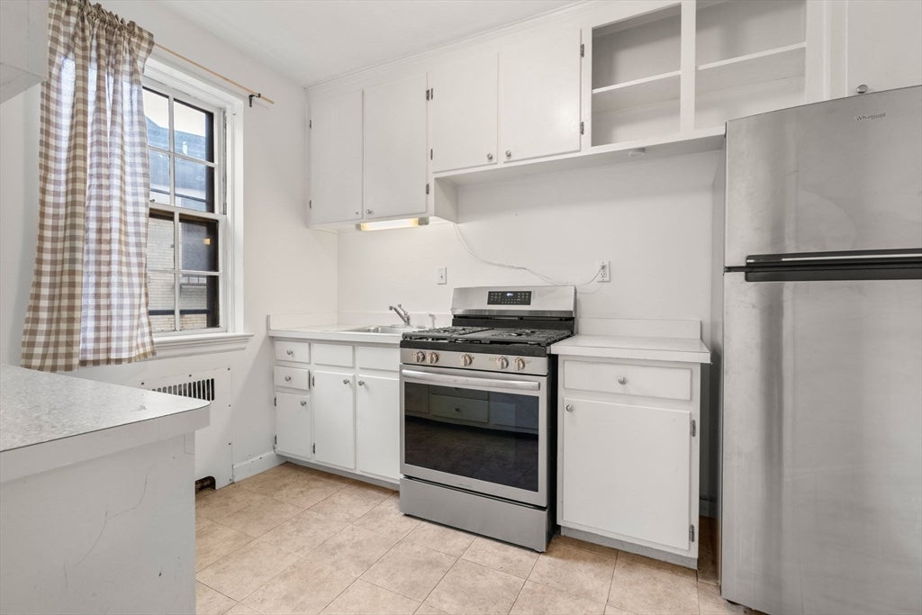 1490 Beacon St #3, Brookline, MA Photo #9