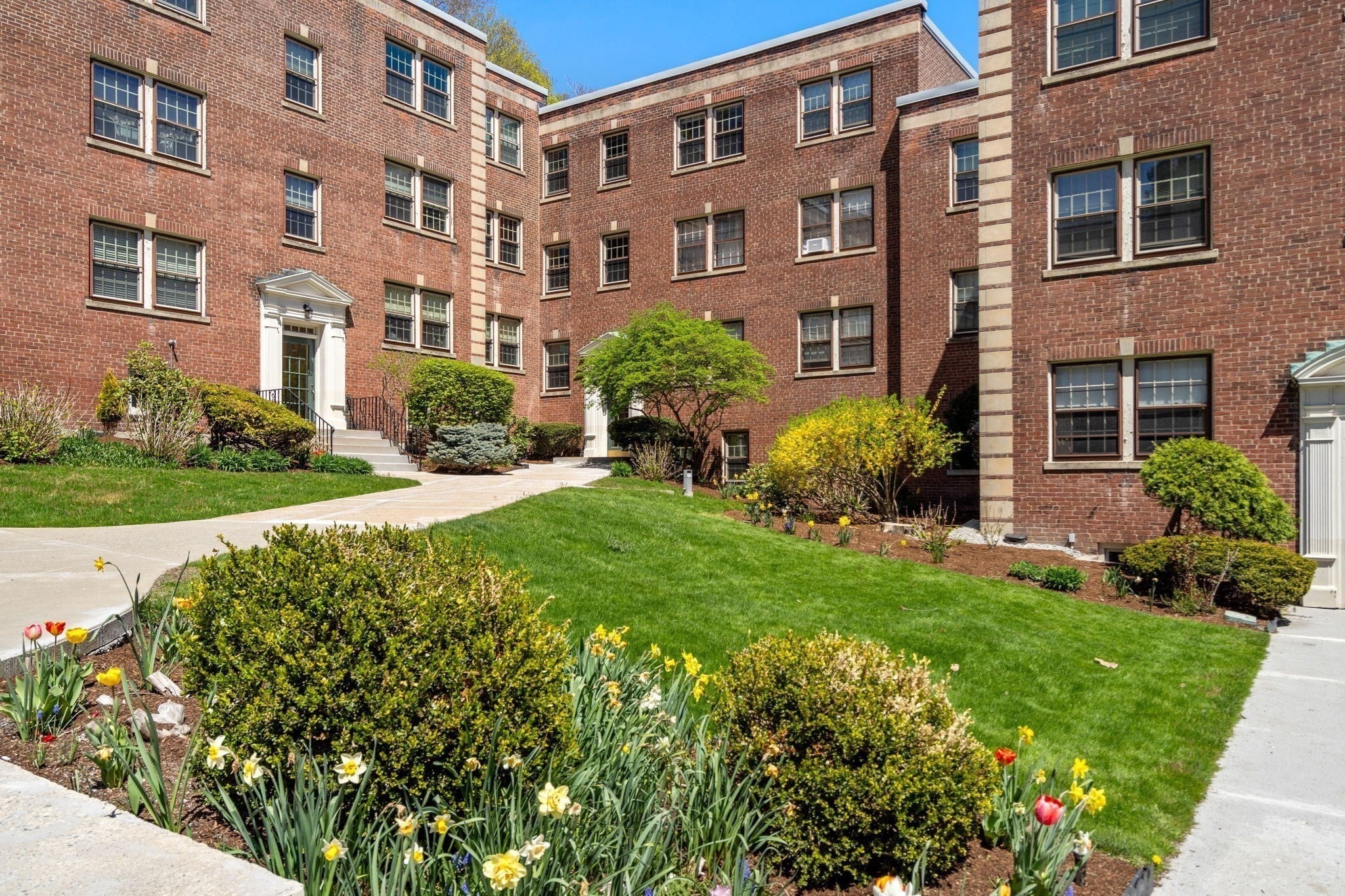 1490 Beacon St #3, Brookline, MA Photo #22