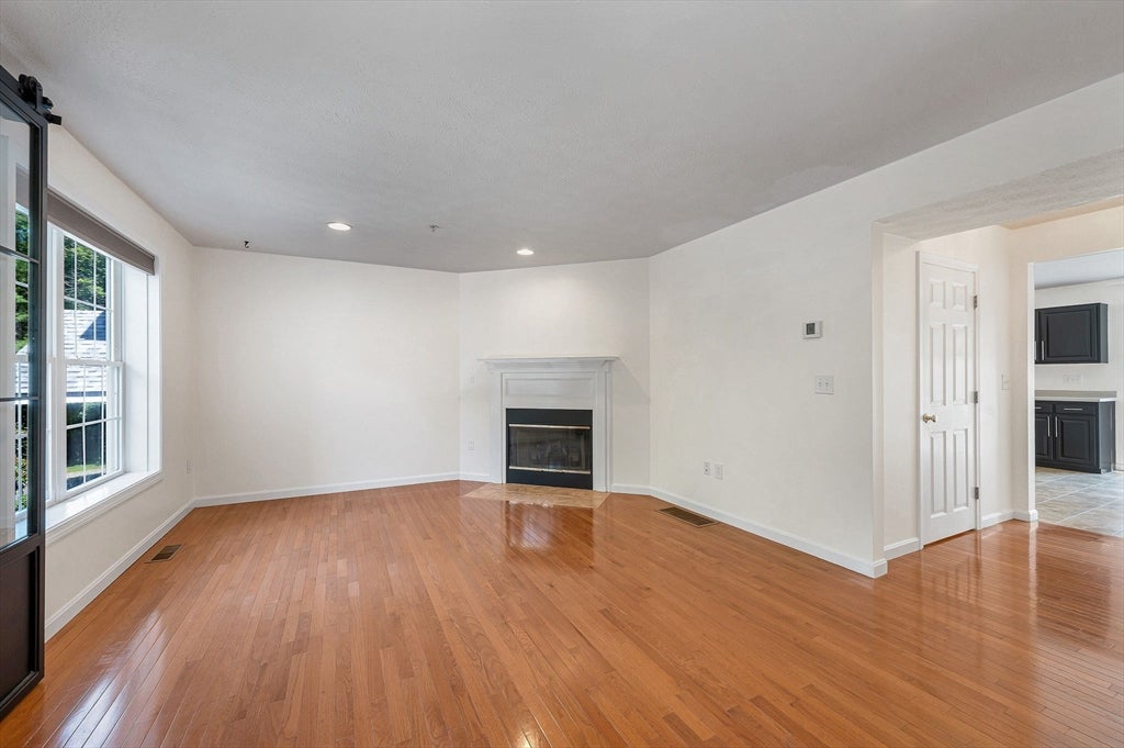4 Georgetowne 4