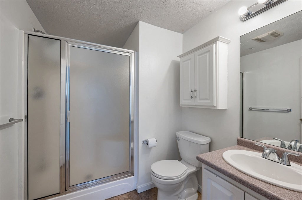 4 Georgetowne DR #4, Nashua, NH, 4 Georgetowne DR #4, Nashua, NH Photo #23