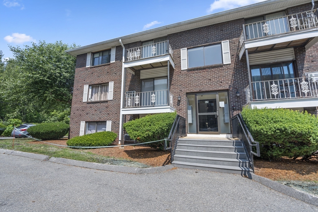 262 E Haverhill St 9