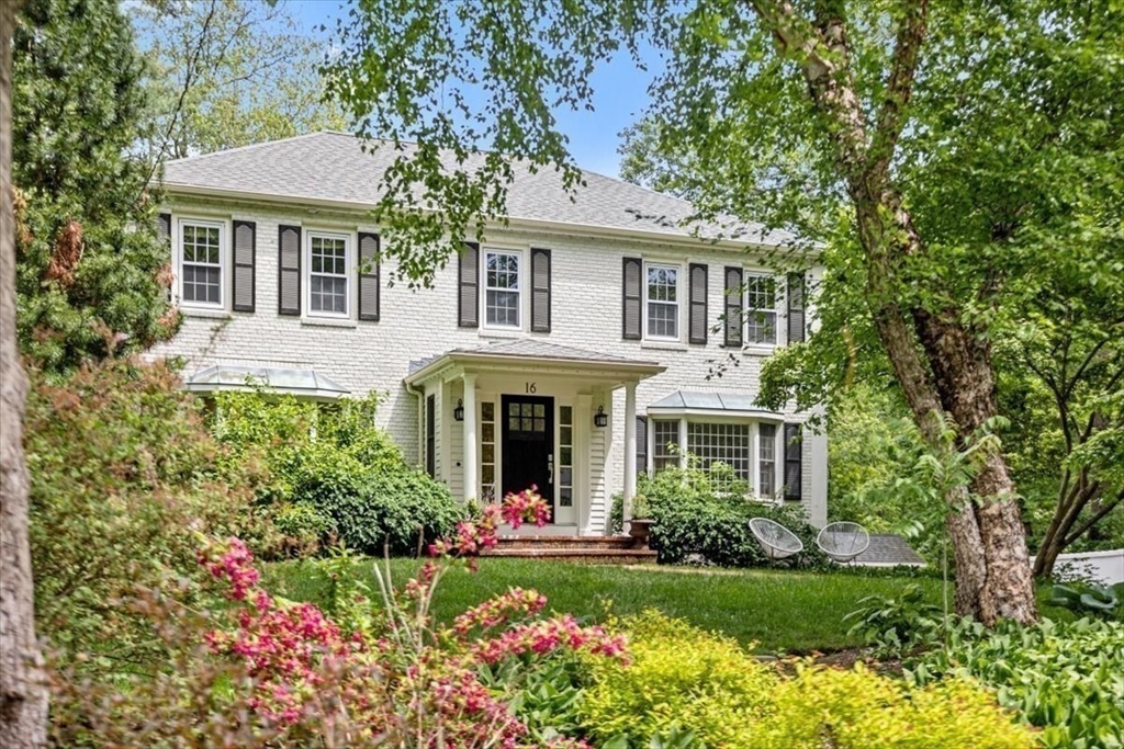 16 Harvard Dr
