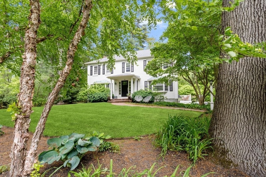 16 Harvard Dr