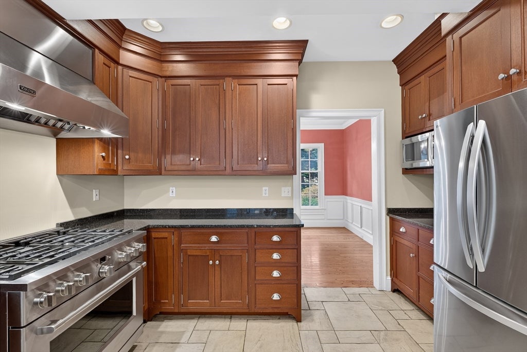142 Holman St, Shrewsbury, MA, 142 Holman St, Shrewsbury, MA Photo #12