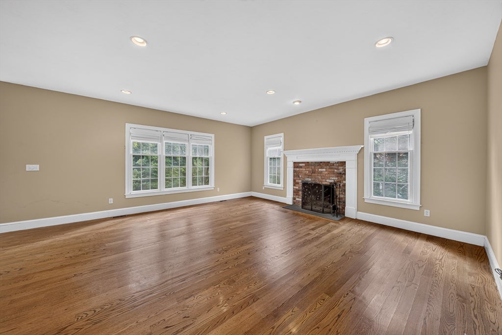142 Holman St, Shrewsbury, MA, 142 Holman St, Shrewsbury, MA Photo #19