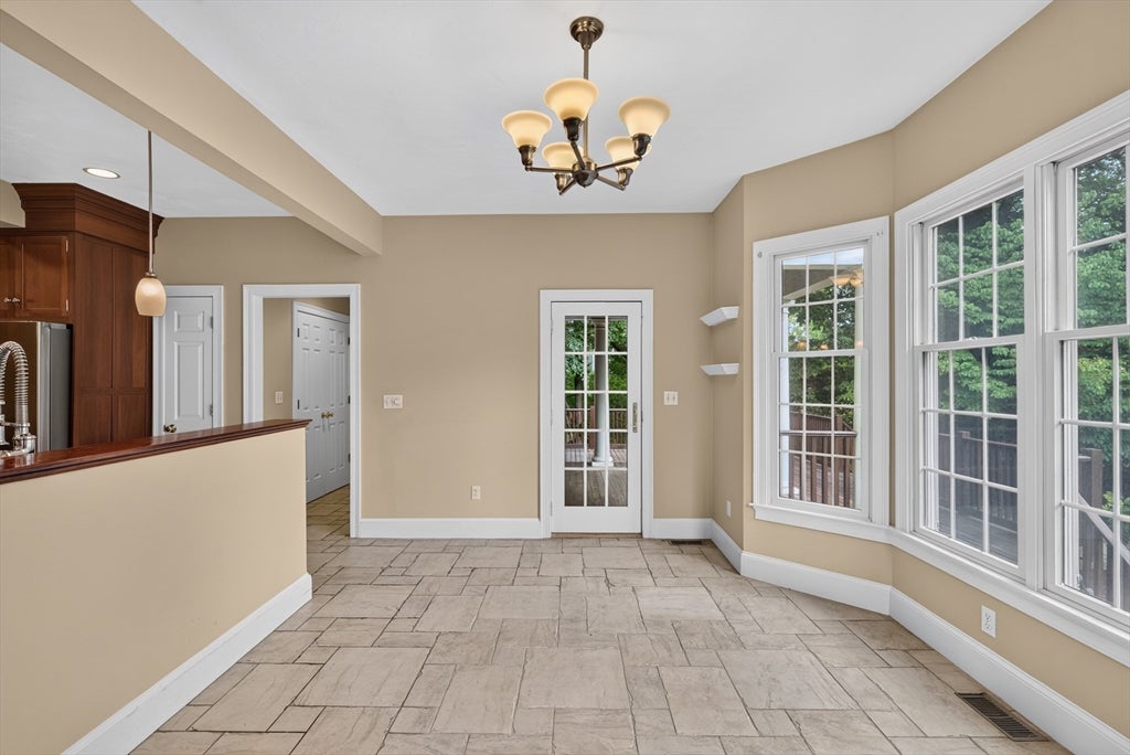 142 Holman St, Shrewsbury, MA, 142 Holman St, Shrewsbury, MA Photo #15