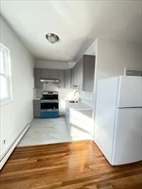 Photo of 361 Charles Street #2R, Malden, MA 02148 (MLS # 73477301)