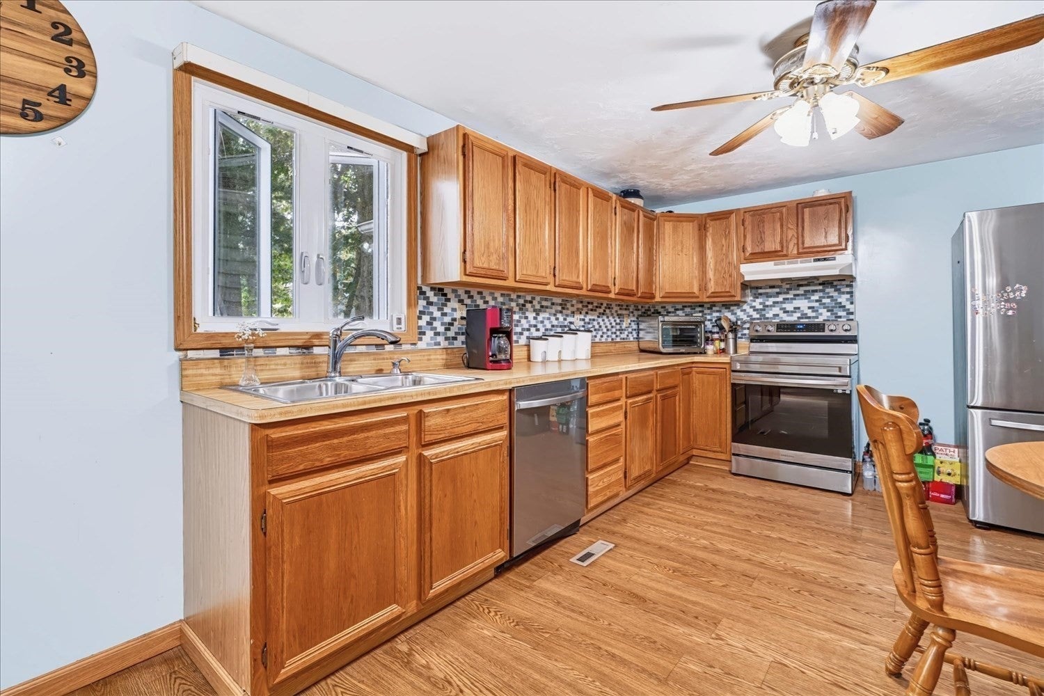 65 Neponset Heights Ave, Foxboro, MA Photo #9