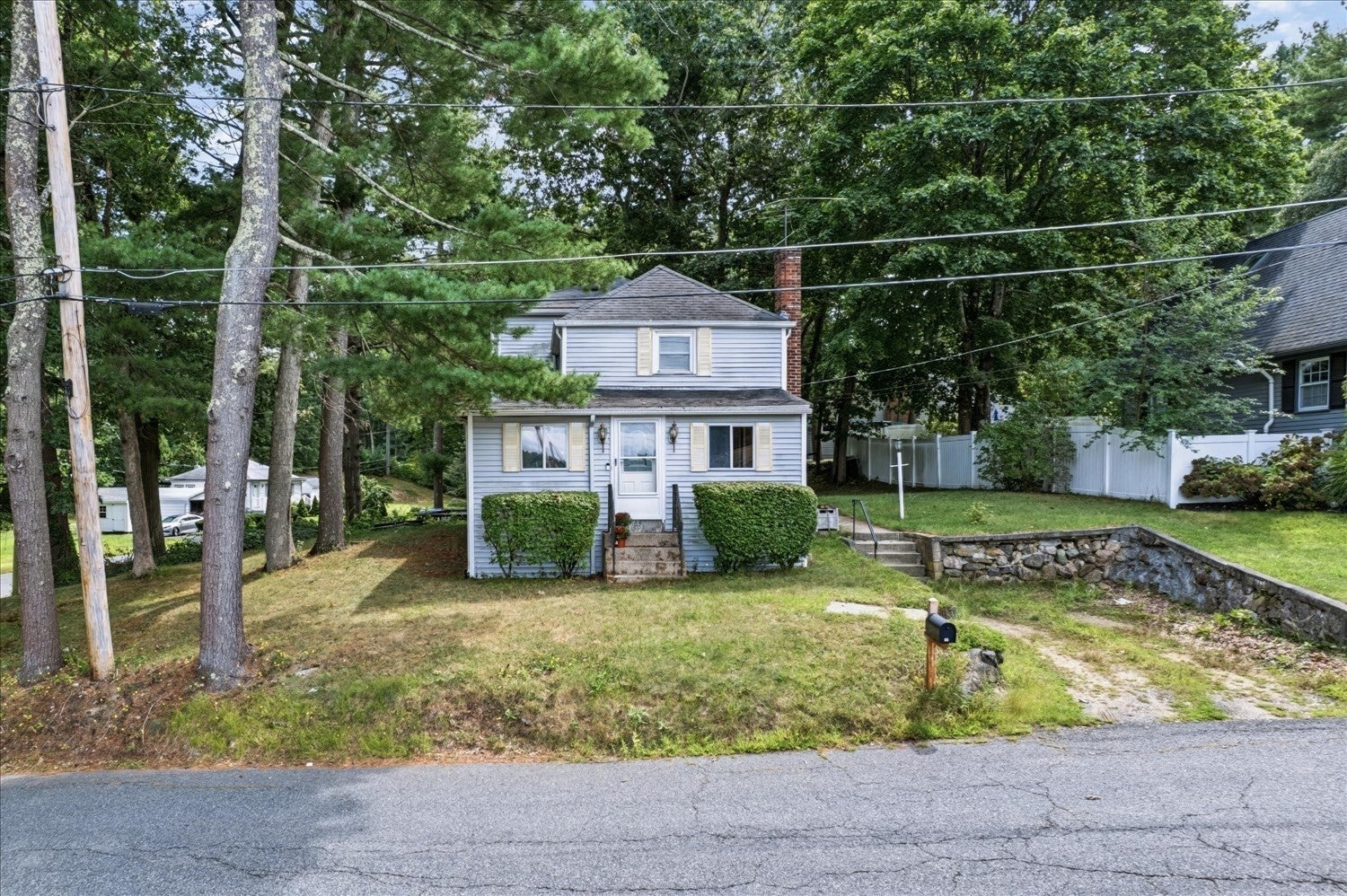 65 Neponset Heights Ave, Foxboro, MA Photo #4