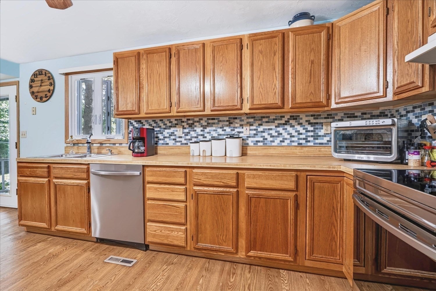65 Neponset Heights Ave, Foxboro, MA Photo #10