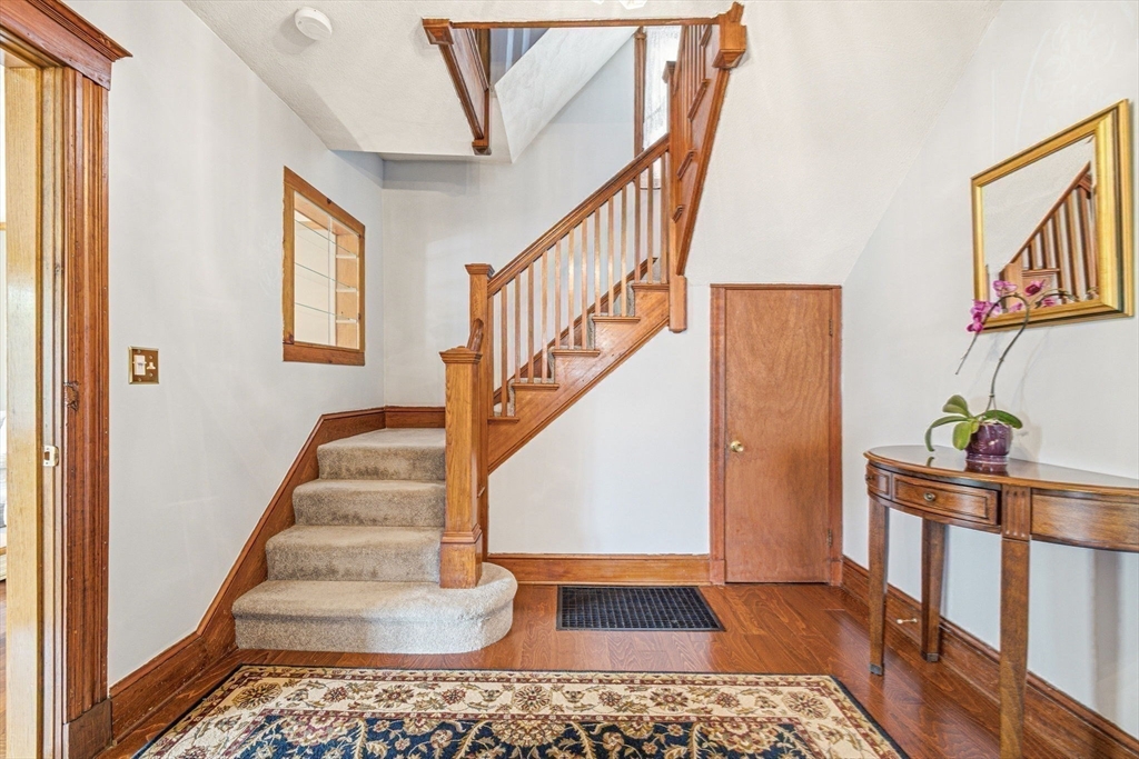 83 Grand St