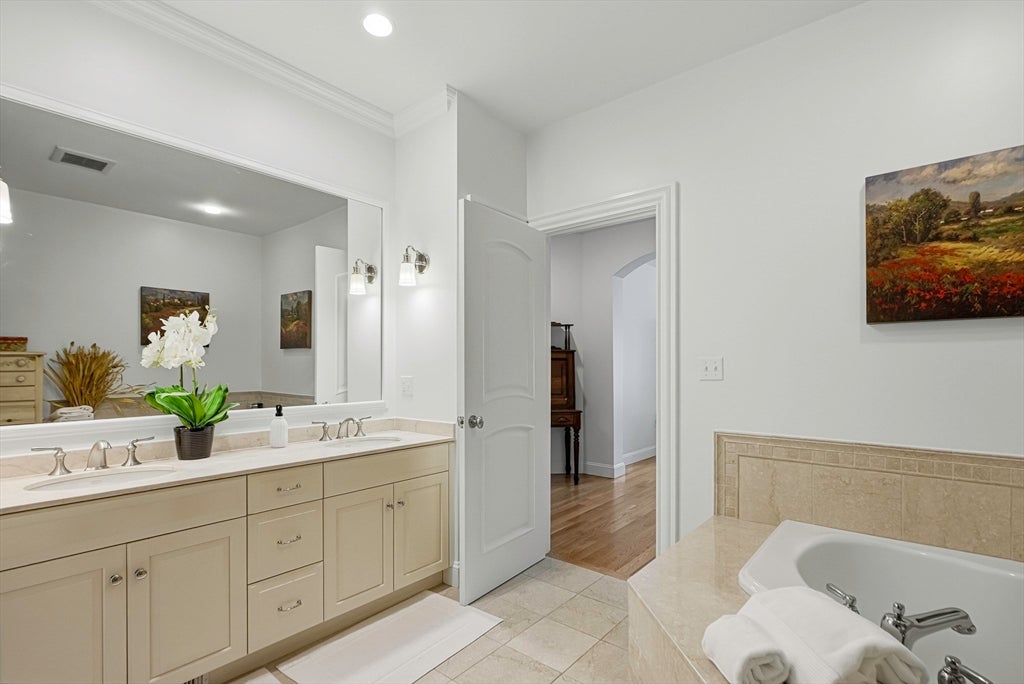 306 Hayfield LN #306, Wayland, MA, 306 Hayfield LN #306, Wayland, MA Photo #17