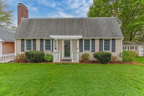 114 Stoney Cliff Rd Barnstable MA 02632