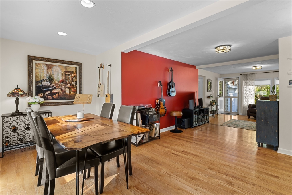 31 Mixter Rd, Holden, MA Photo #8