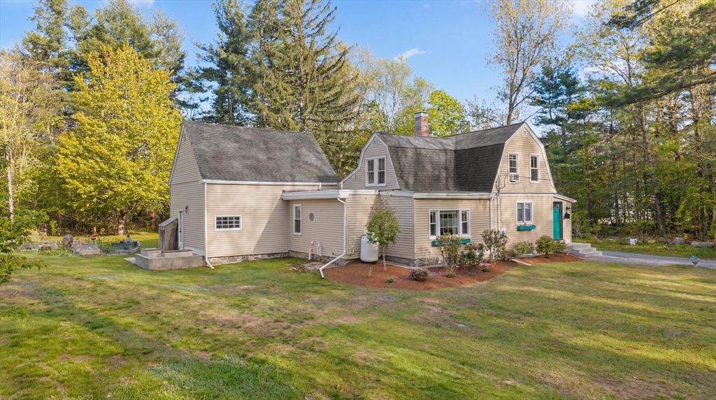 31 Mixter Rd, Holden, MA Photo #2