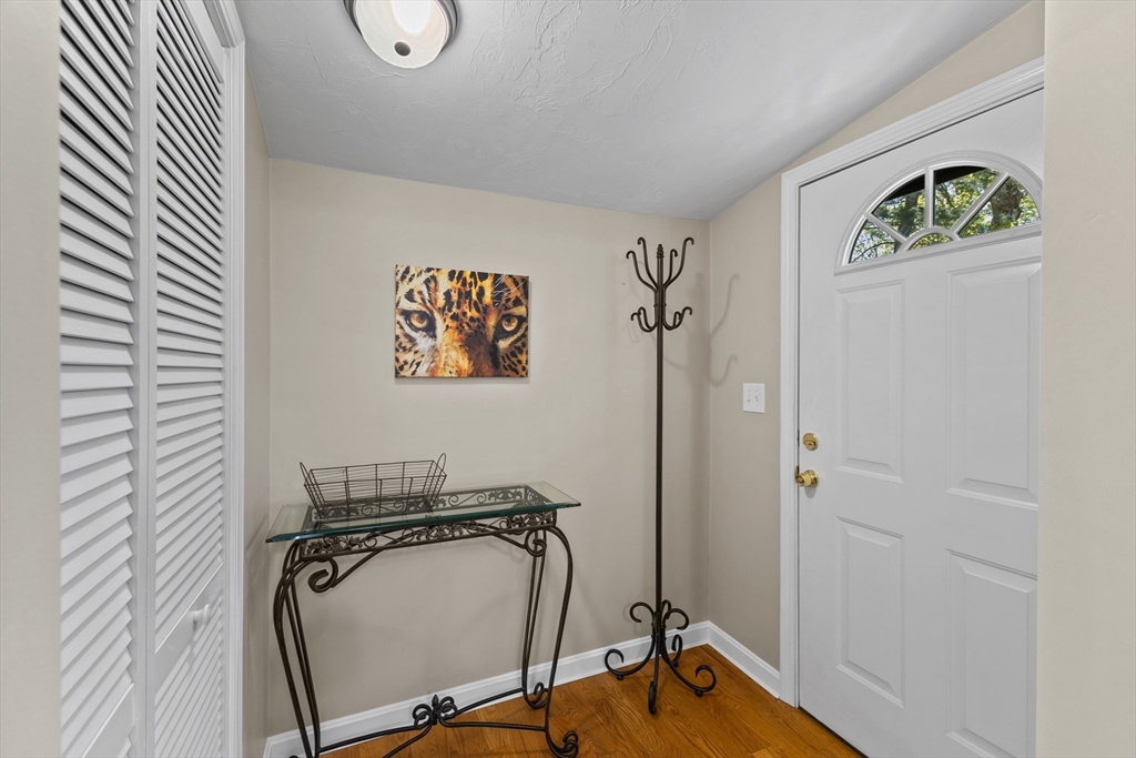 31 Mixter Rd, Holden, MA Photo #4