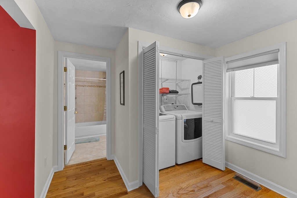 31 Mixter Rd, Holden, MA Photo #11