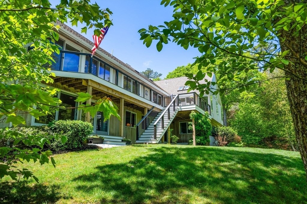 818 Long Pond Rd