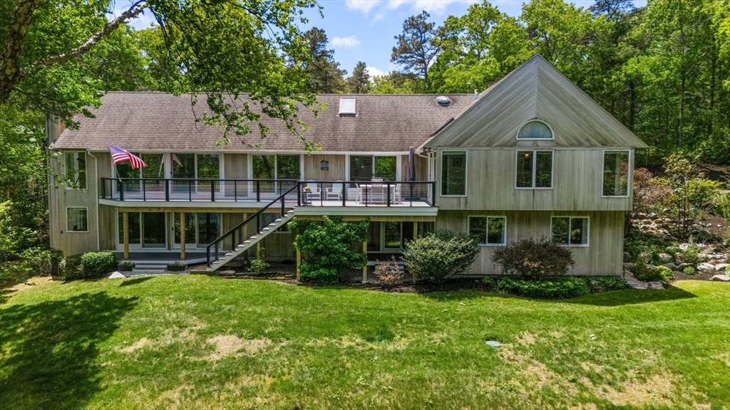 818 Long Pond Rd