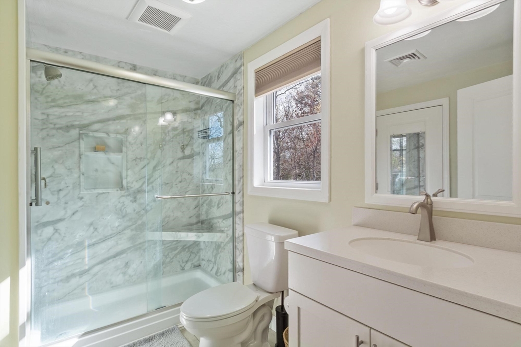 22 Fairfield Dr, Wareham, MA Photo #35
