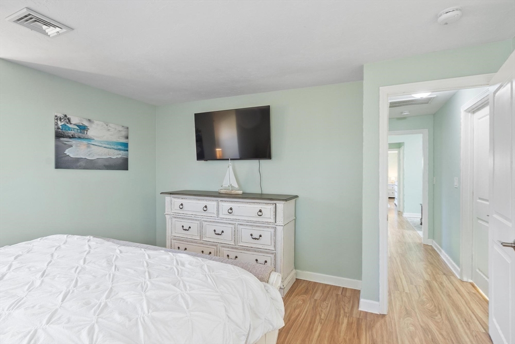 22 Fairfield Dr, Wareham, MA Photo #26