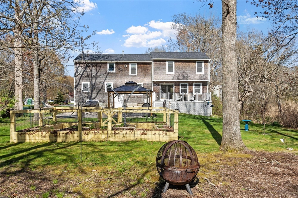 22 Fairfield Dr