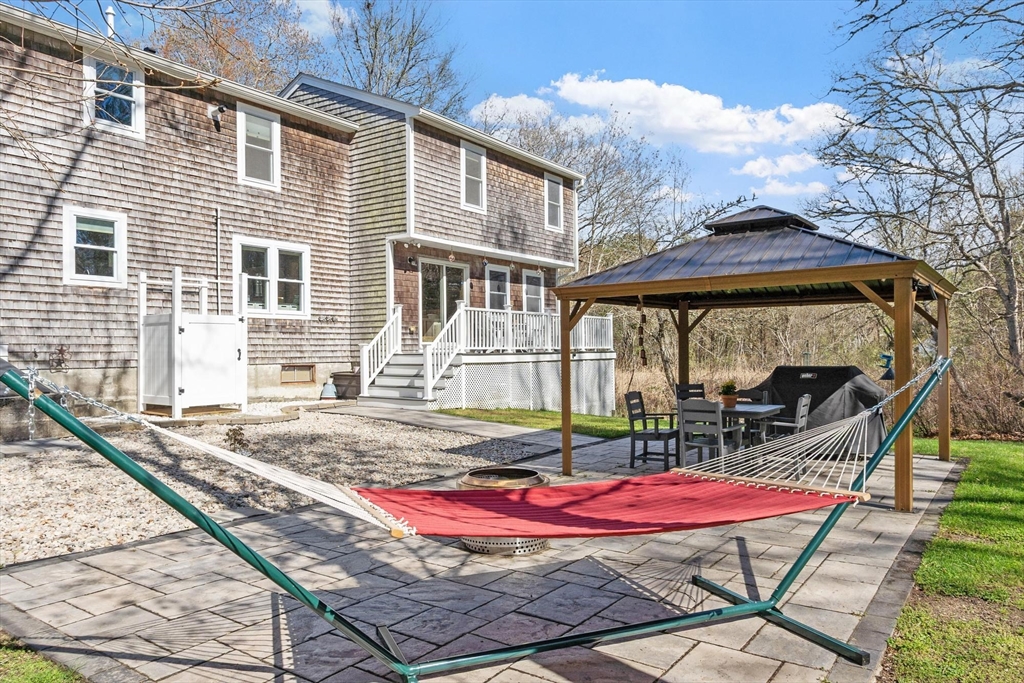 22 Fairfield Dr