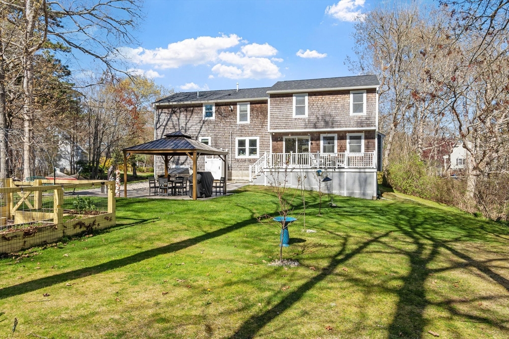 22 Fairfield Dr