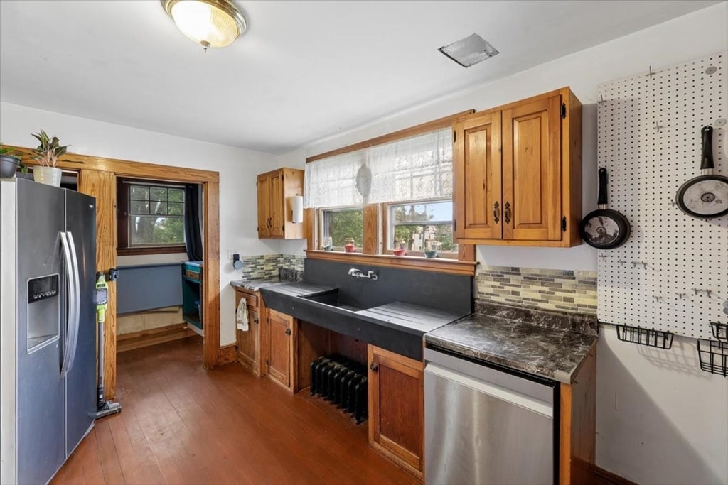 37 Laurel ST, Newport, NH, 37 Laurel ST, Newport, NH Photo #17