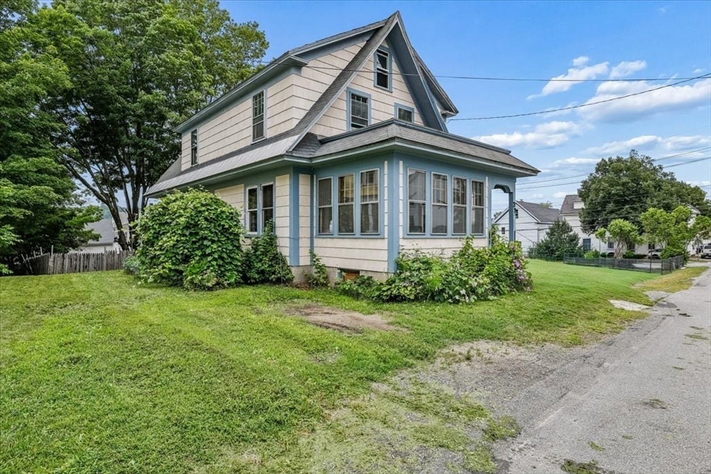 37 Laurel ST, Newport, NH, 37 Laurel ST, Newport, NH Photo #41