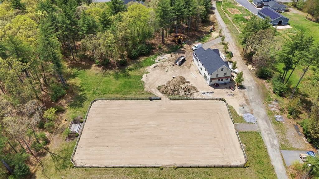 28 Deer Run Road