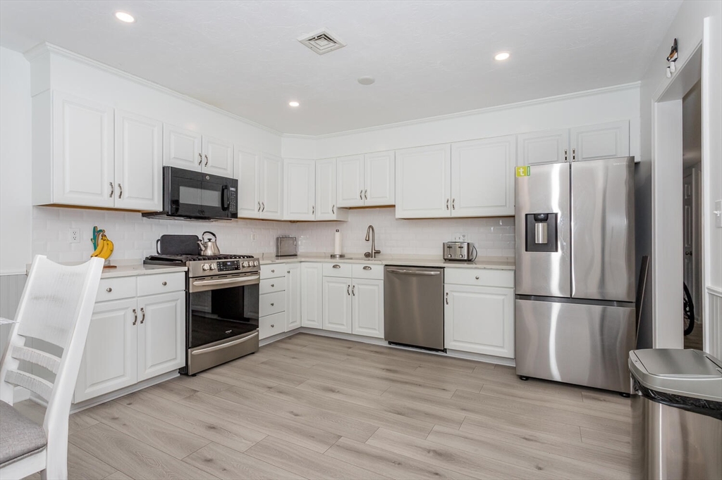 62 Maple Street J