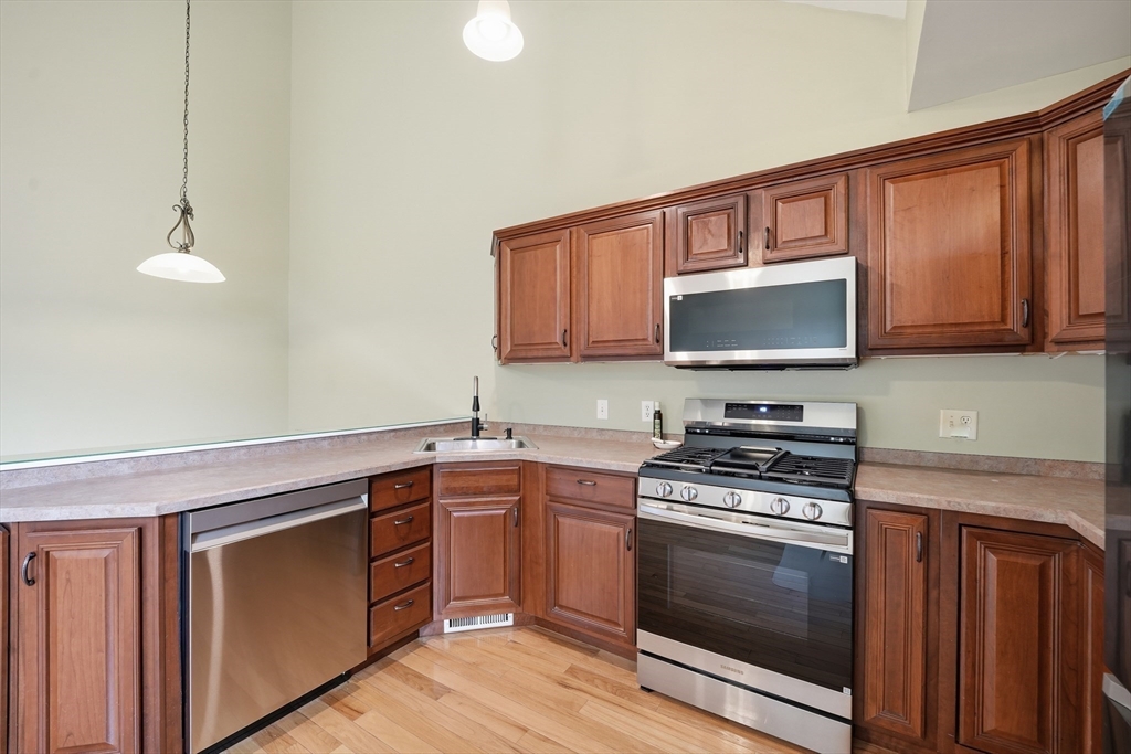 166 Brookfield Ln 166