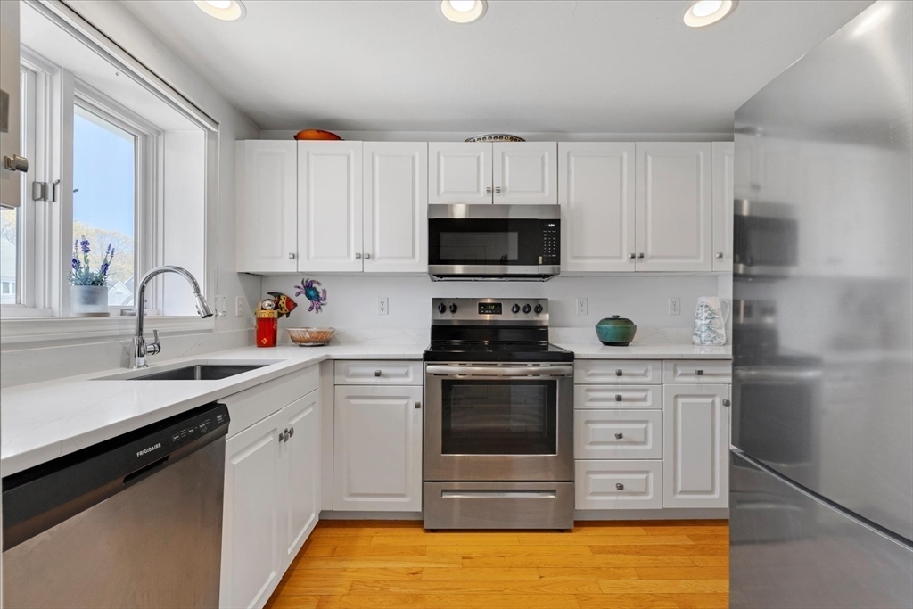 51 Carlson Ln #9C, Falmouth, MA, 51 Carlson Ln #9C, Falmouth, MA Photo #5