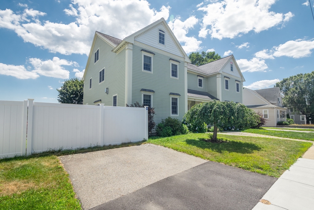 192 Cross St 192