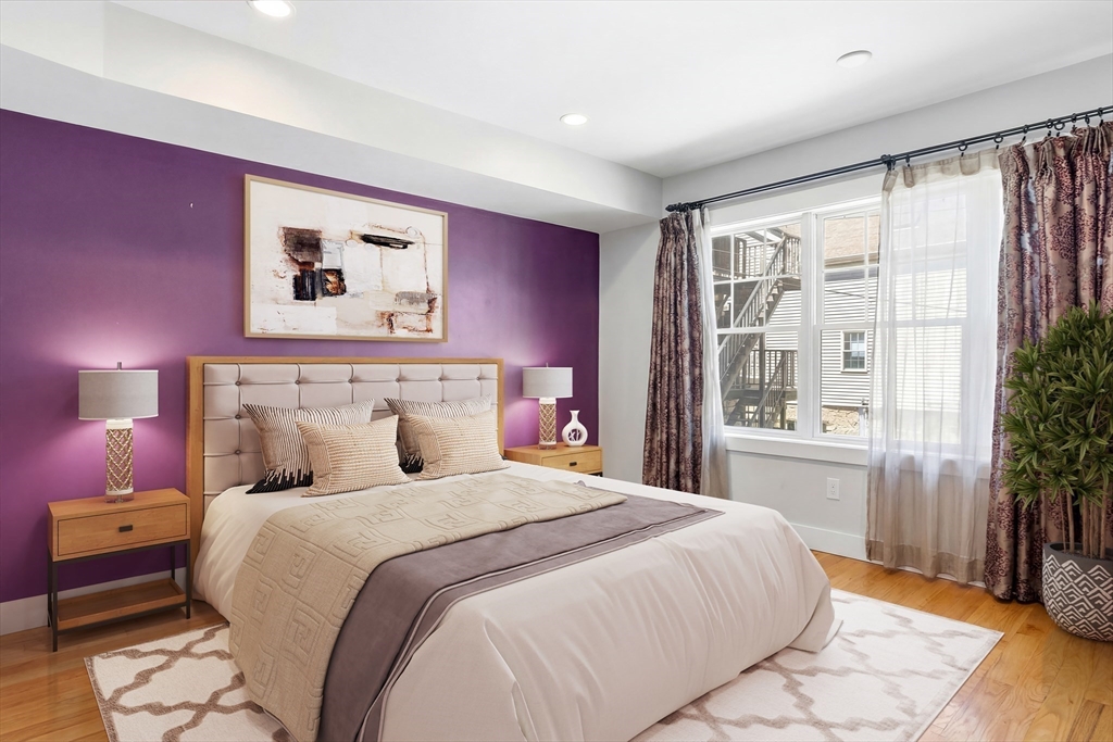 35 Middle St #4, Boston, MA Photo #9