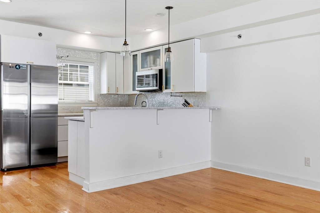 35 Middle St #4, Boston, MA Photo #4