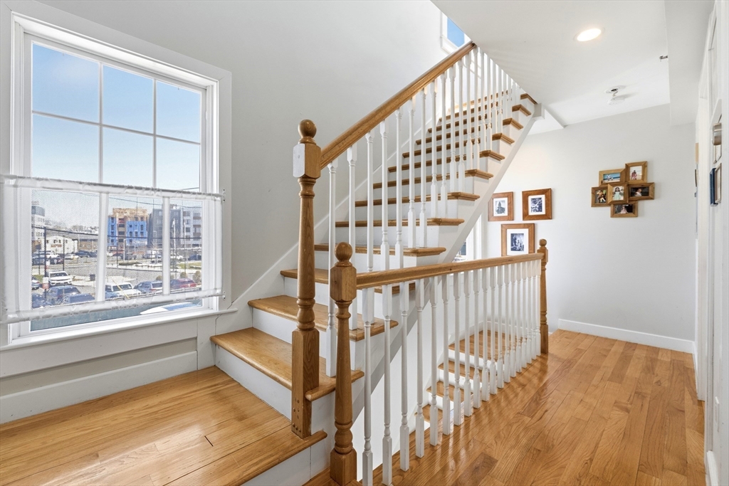 35 Middle St #4, Boston, MA Photo #15
